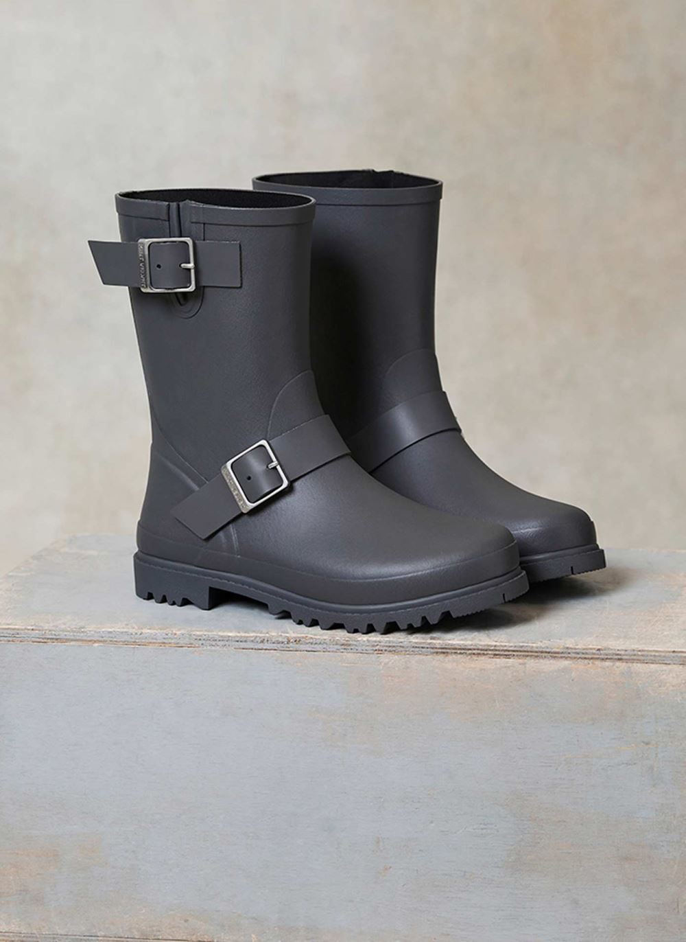 Wynter Dark Grey Short Wellies